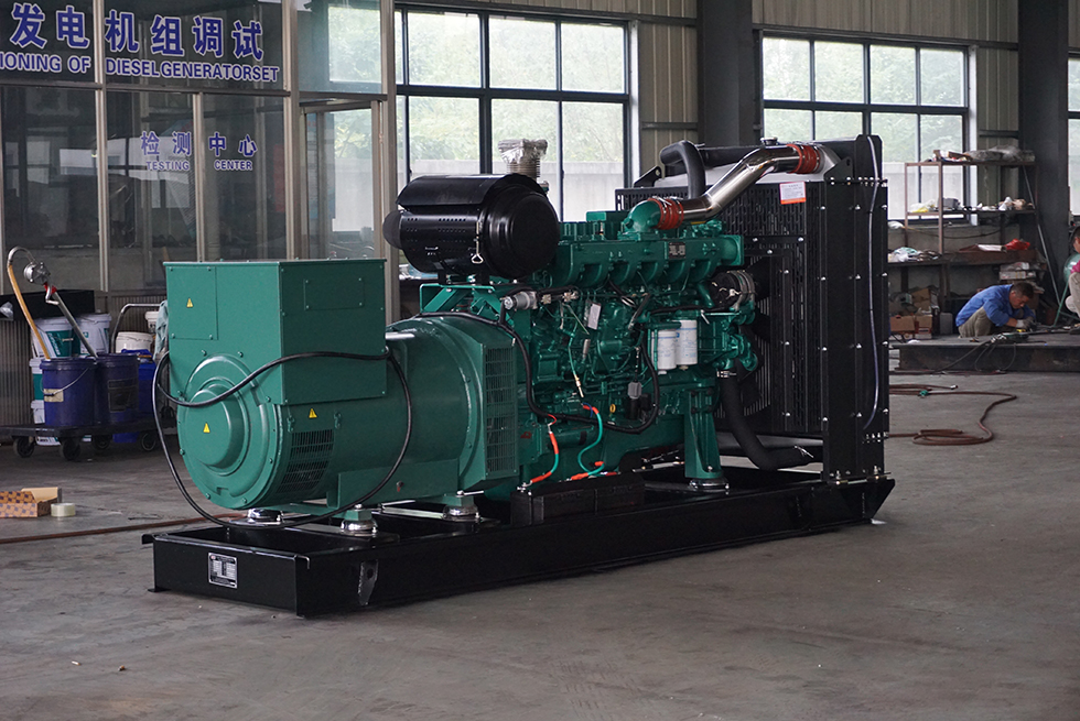 YC6MK350L-D20玉柴200KW柴油發電機組報價