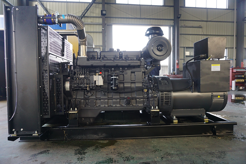 SC13G420D2上柴股份300KW柴油發電機組報價