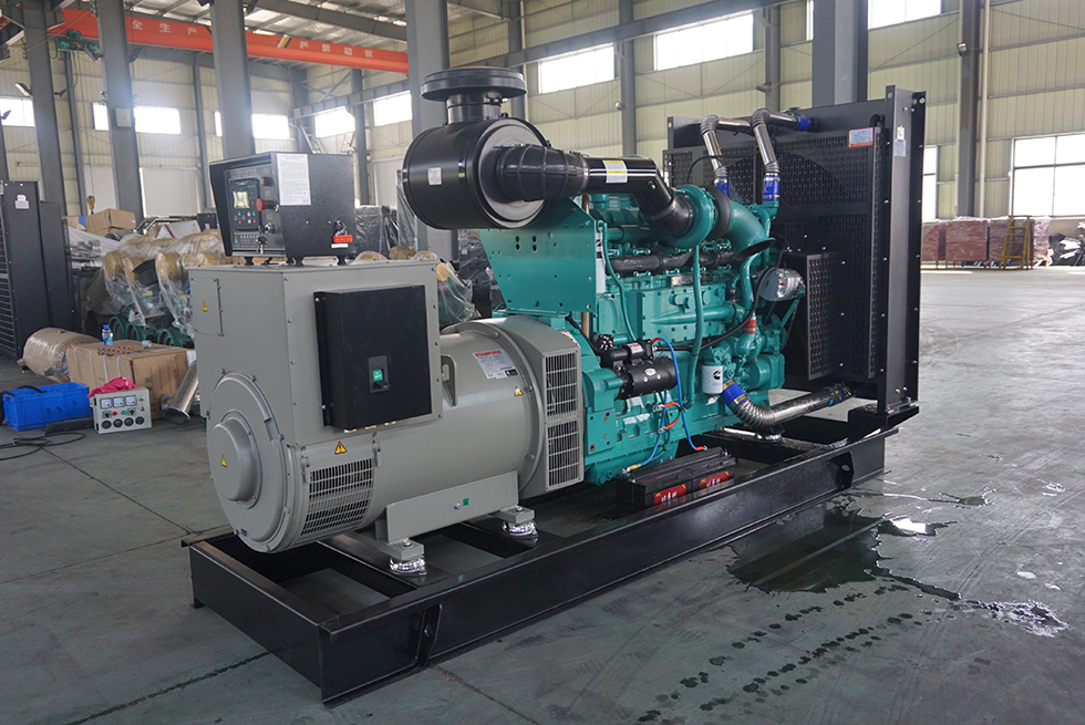 KTA19-G4重慶康明斯動力配套500KW柴油發電機組報價