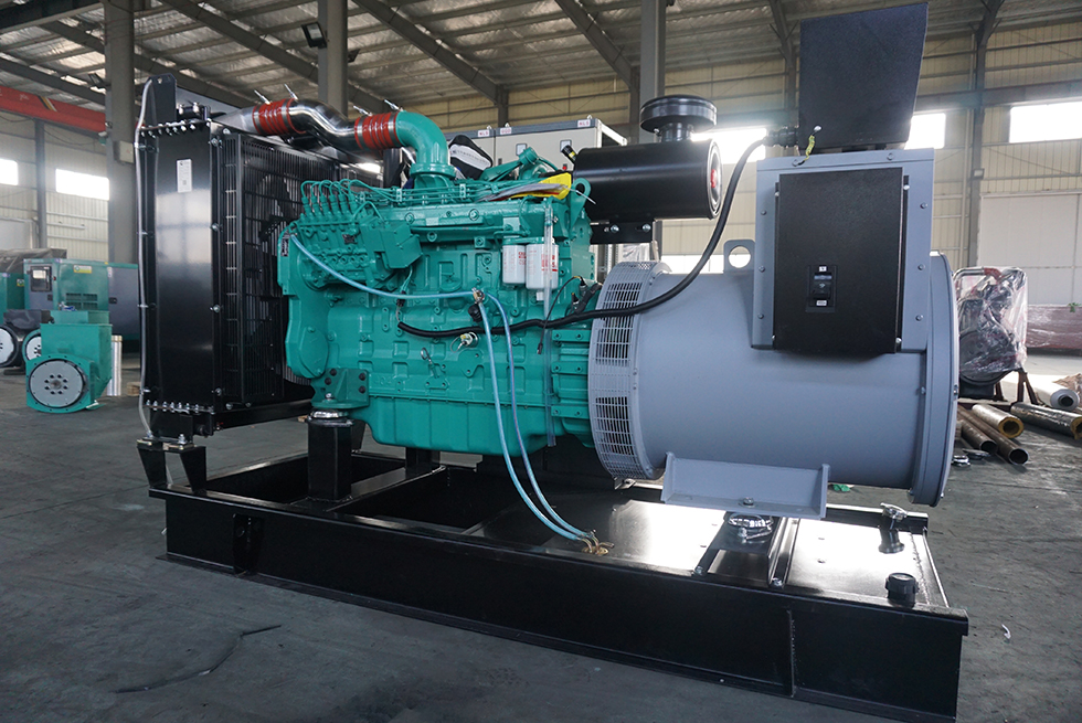 6CTAA8.3-G2東風康明斯動力配套150KW柴油發電機組報價
